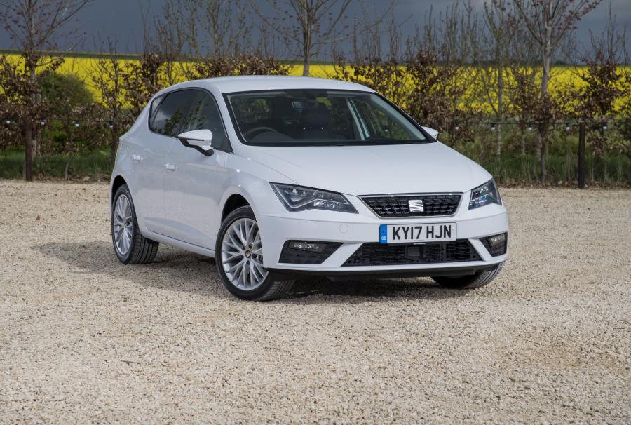  Seat Leon 2017 года  (UK) (фото 10 из 31)